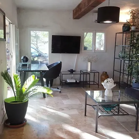 Holiday home Les Rapieres Mireio Gordes